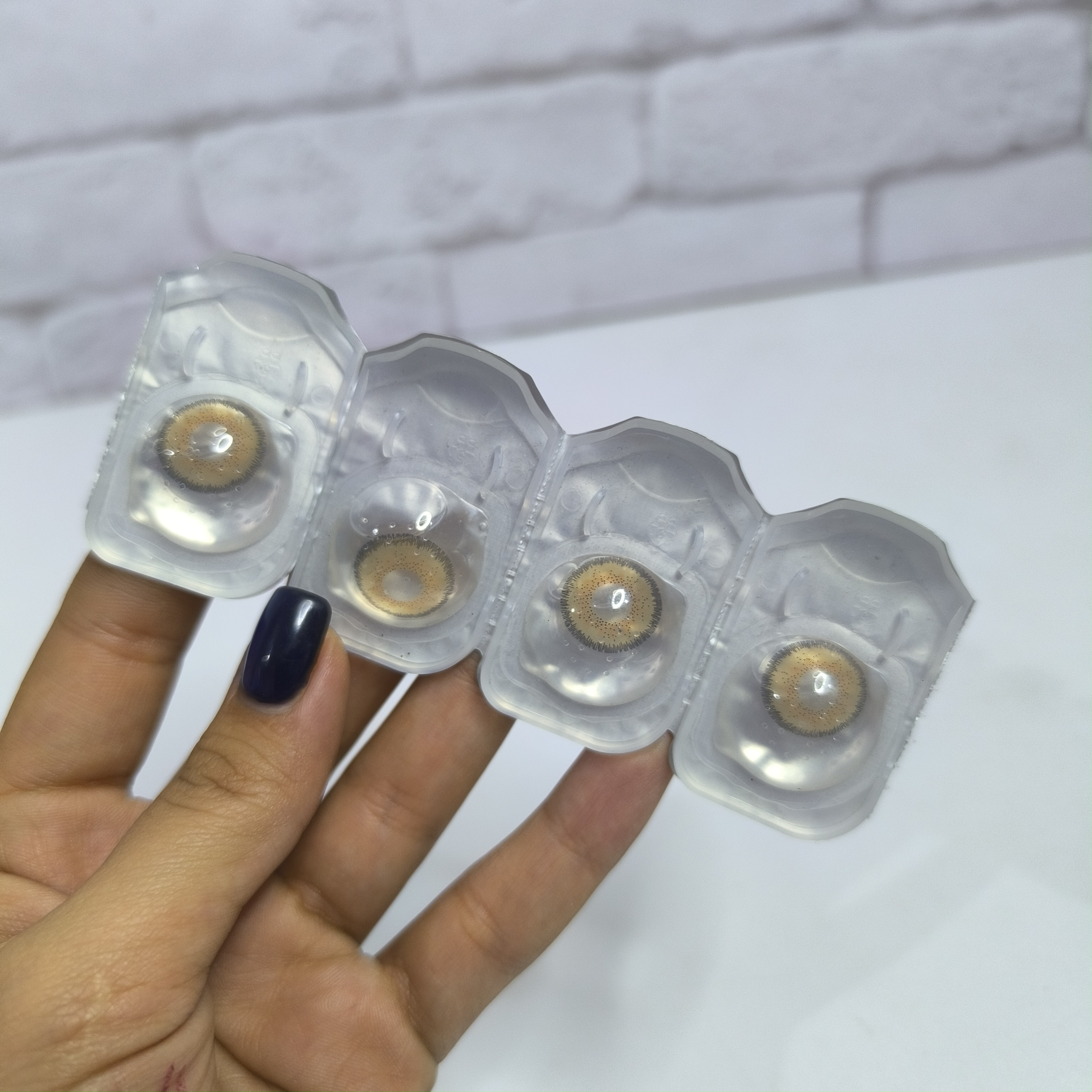 لنز دهب رنگ lumirere hazel اصلی + جا لنزی