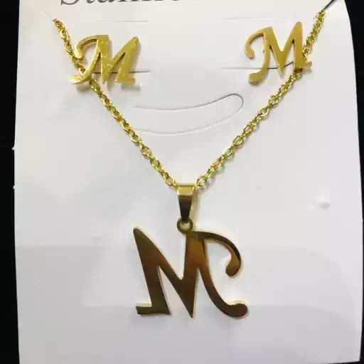 گردنبند حرف M طلایی