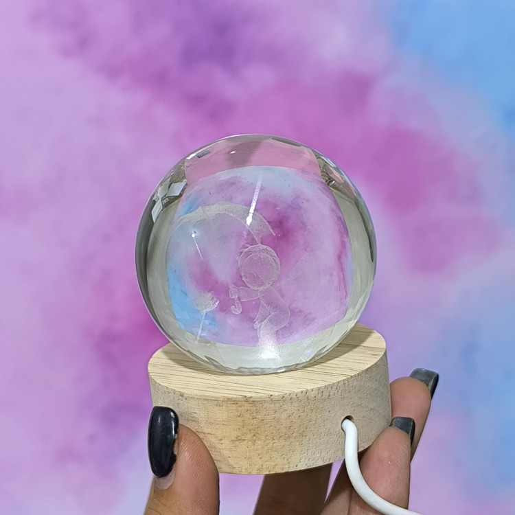 گوی شیشه ای (کریستالی)