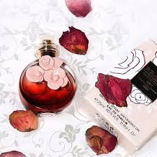 عطر ادوپرفیوم زنانه برند کالکشن کد ۰۵۹ مشابه ولنتینو آسولوتو حجم ۲۵ میل
