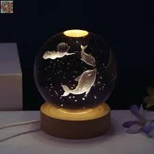 چراغ خواب وارداتی مدل گوی کریستالی سه بعدی طرح دلفین و ماه